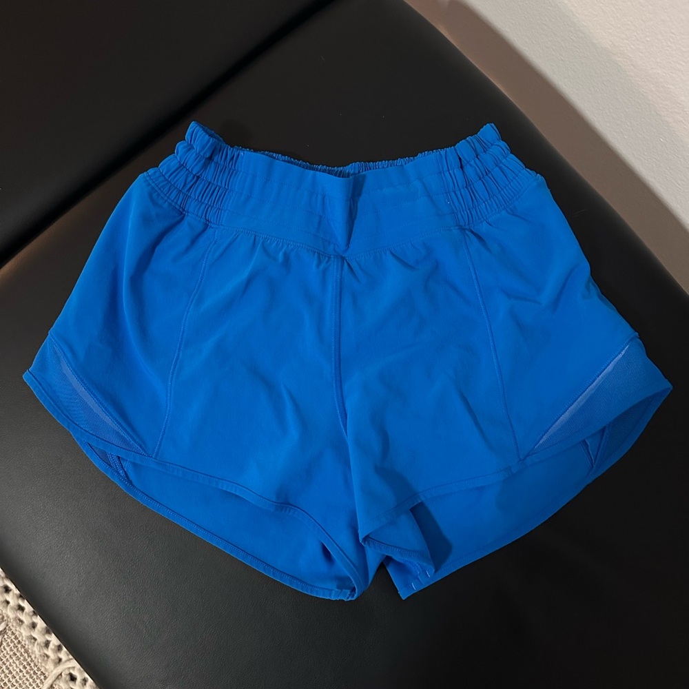 lululemon hotty hot HR 2.5” shorts